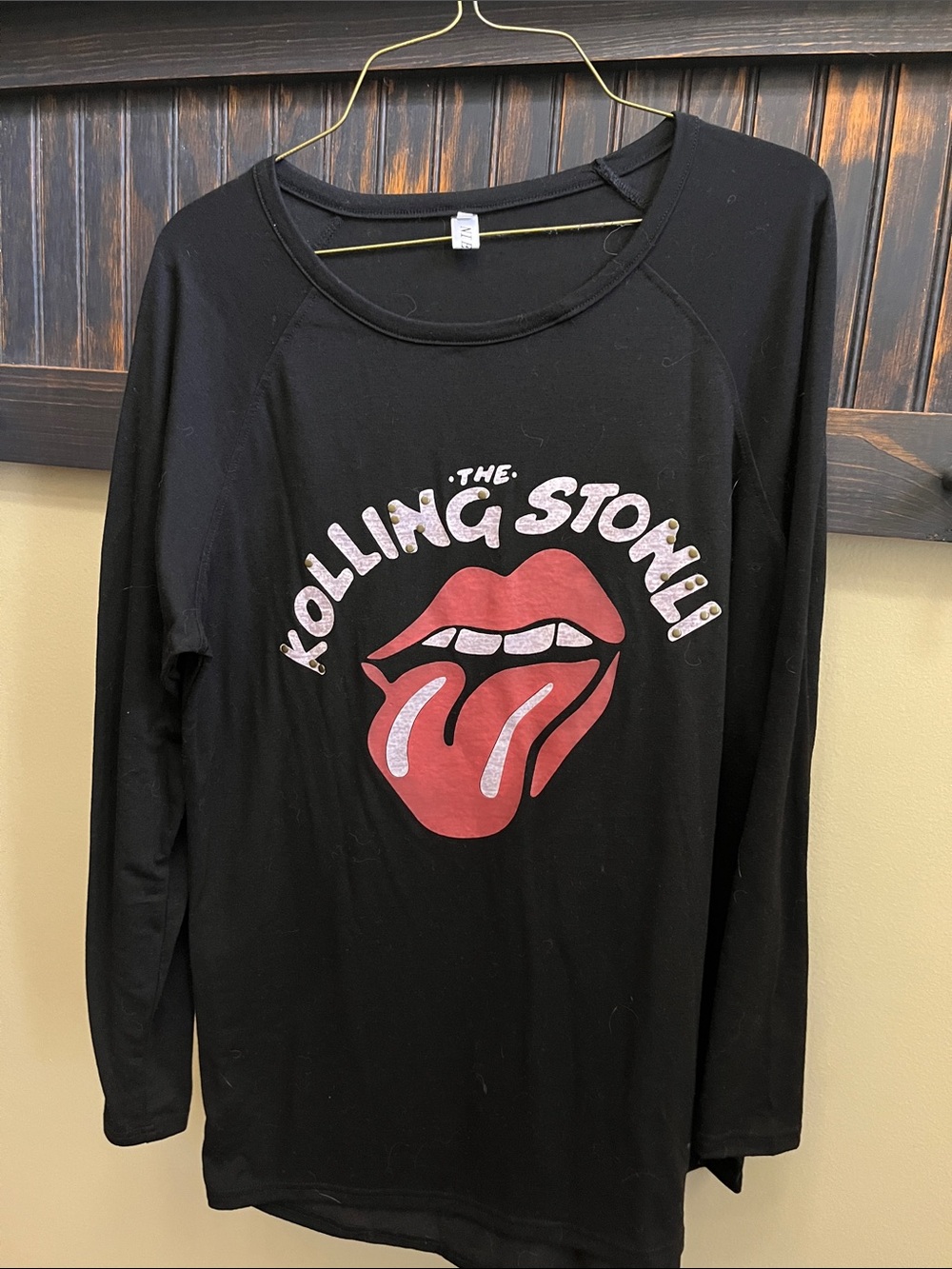 Source Unknown Black Rolling Stones Long Sleeve Tee with Red Tongue Logo